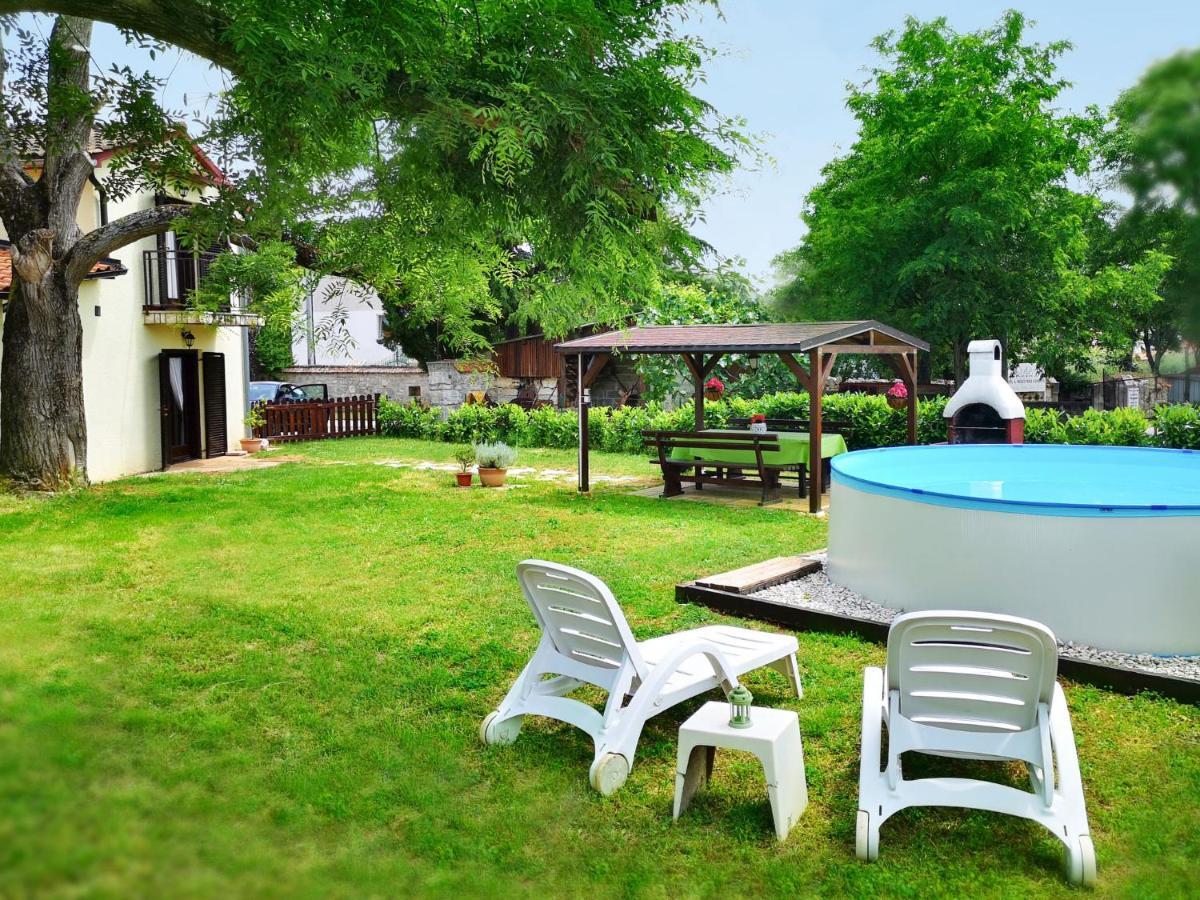 Holiday Home Sara - Prc136 By Interhome Porec Esterno foto